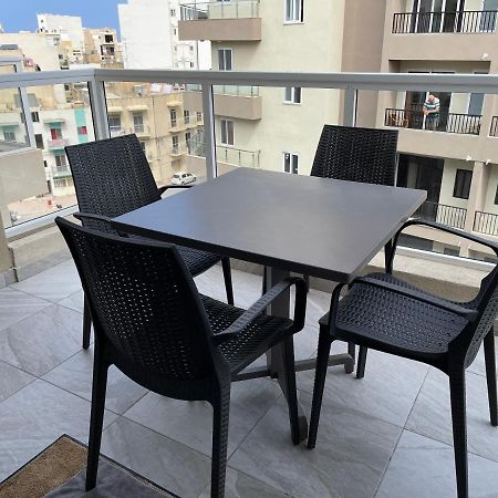 Modern Finished Apartment With Natural Light St. Paul's Bay Exterior photo